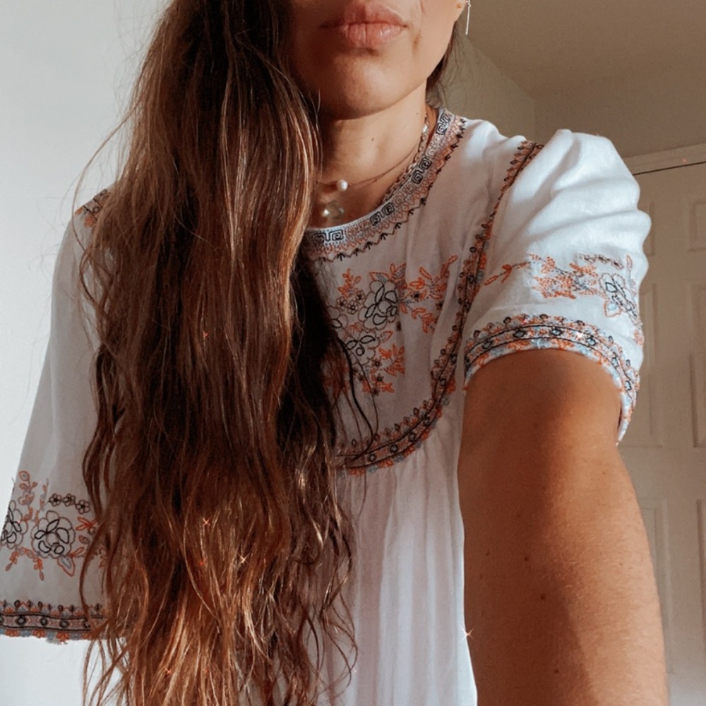 Petal Roz Crop white embroidered Blouse